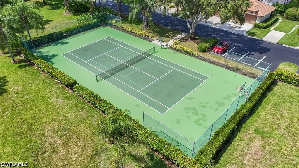 8055 Tiger Cove Naples FL 34113