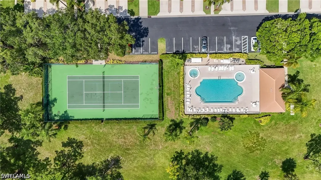 8055 Tiger Cove Naples FL 34113