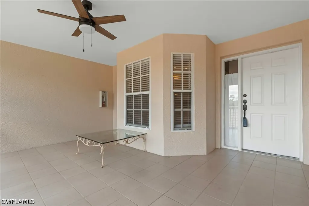 8055 Tiger Cove Naples FL 34113