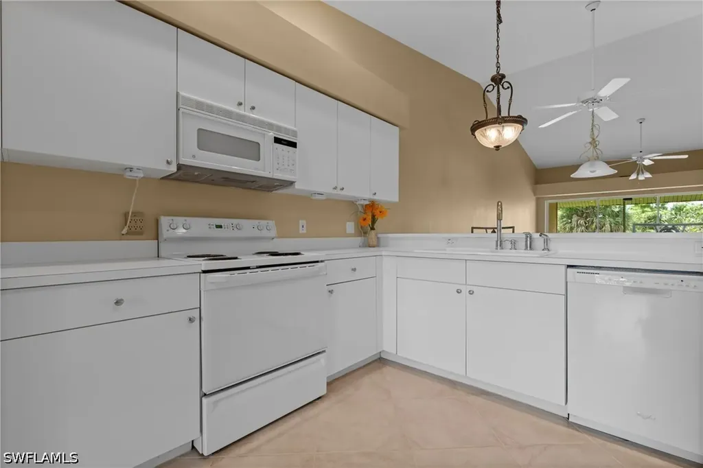 8055 Tiger Cove Naples FL 34113