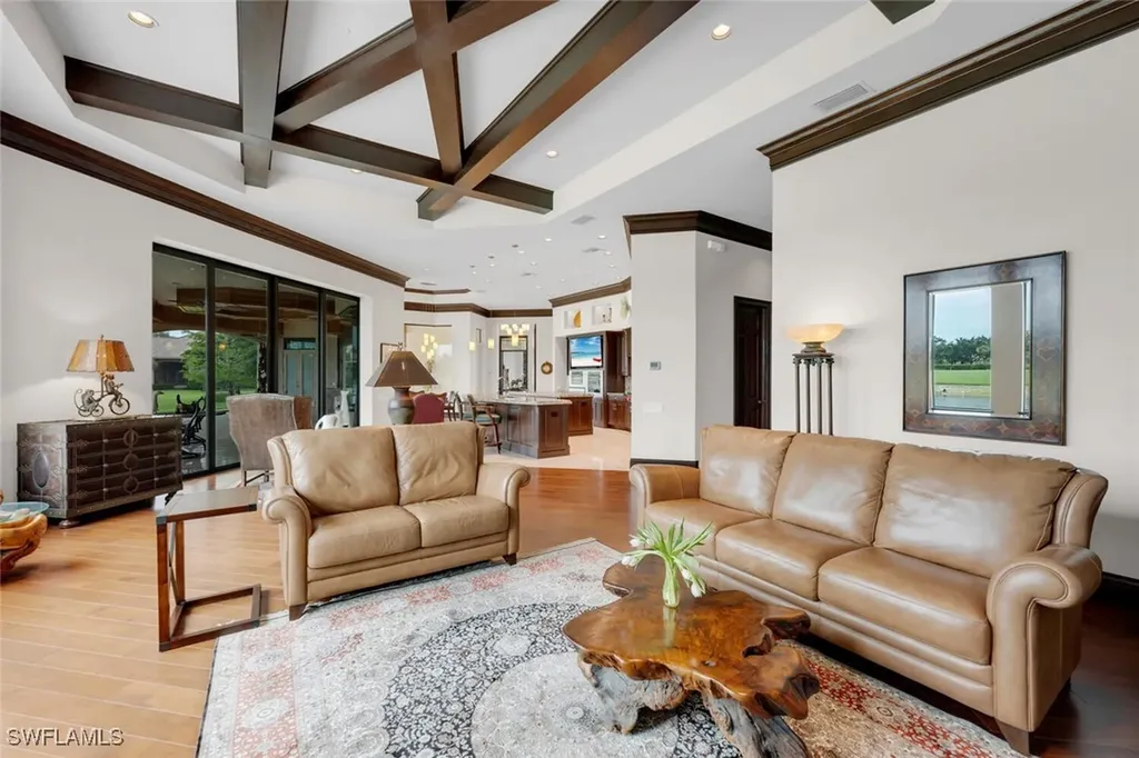 11507 Peregrine Court Naples FL 34120