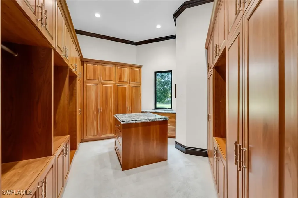 11507 Peregrine Court Naples FL 34120