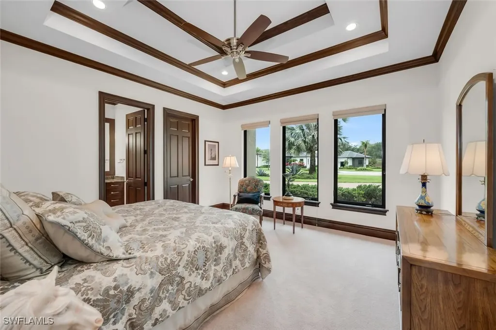 11507 Peregrine Court Naples FL 34120