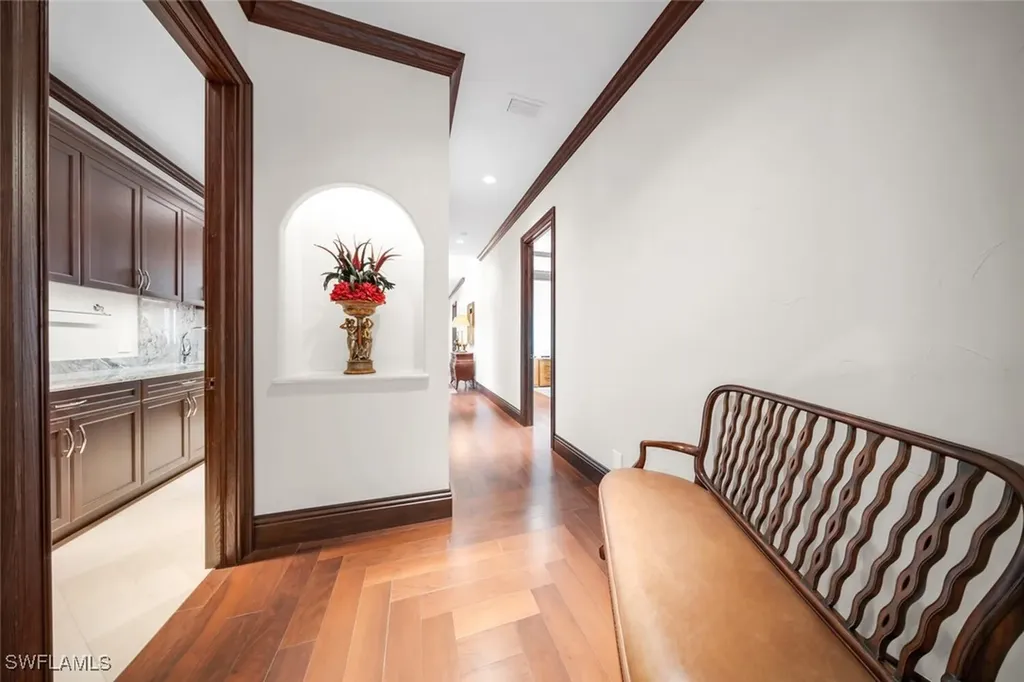 11507 Peregrine Court Naples FL 34120