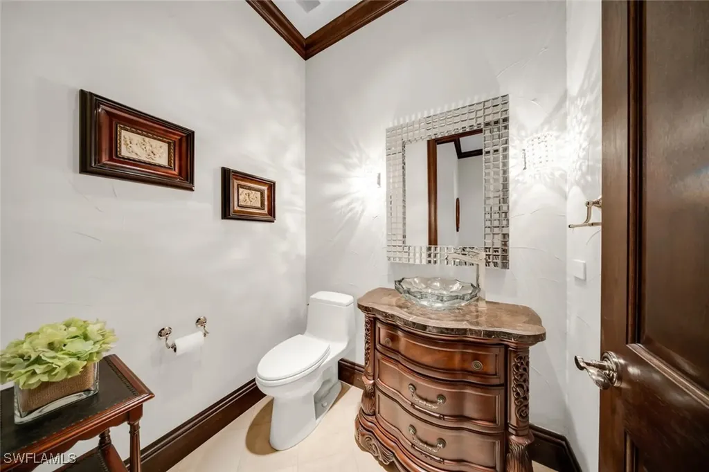 11507 Peregrine Court Naples FL 34120