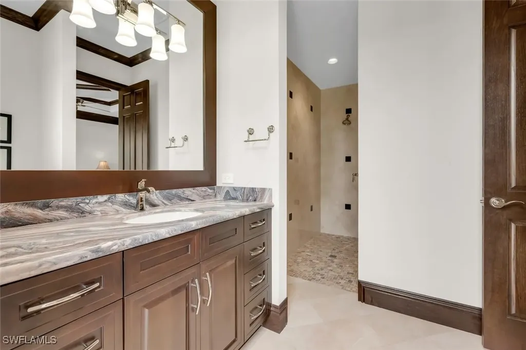 11507 Peregrine Court Naples FL 34120