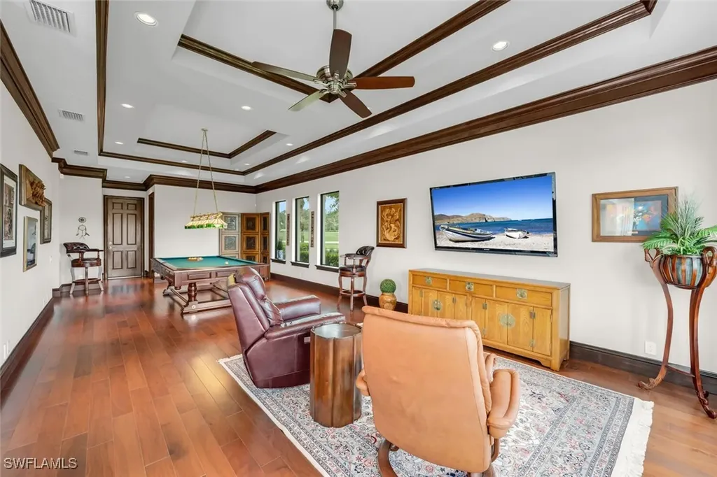 11507 Peregrine Court Naples FL 34120