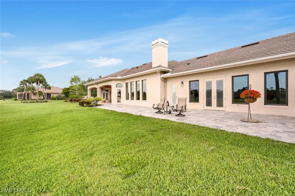 11507 Peregrine Court Naples FL 34120