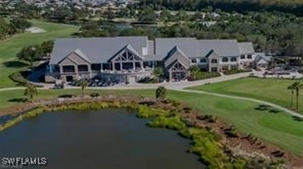 11507 Peregrine Court Naples FL 34120