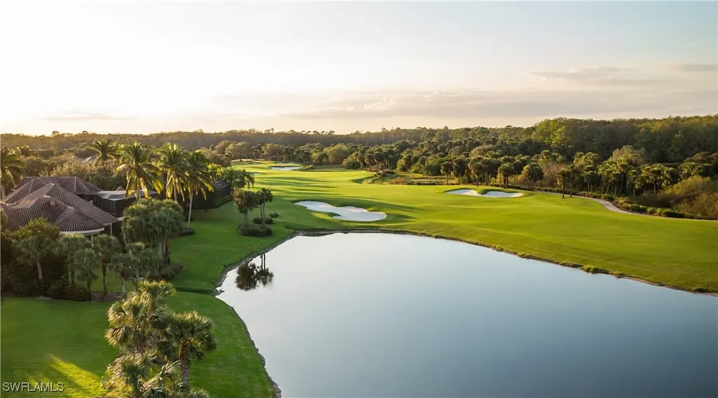 11507 Peregrine Court Naples FL 34120