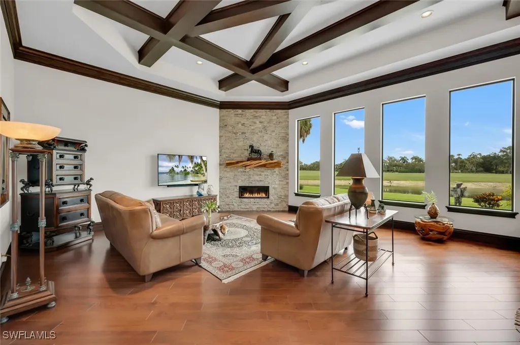 11507 Peregrine Court Naples FL 34120