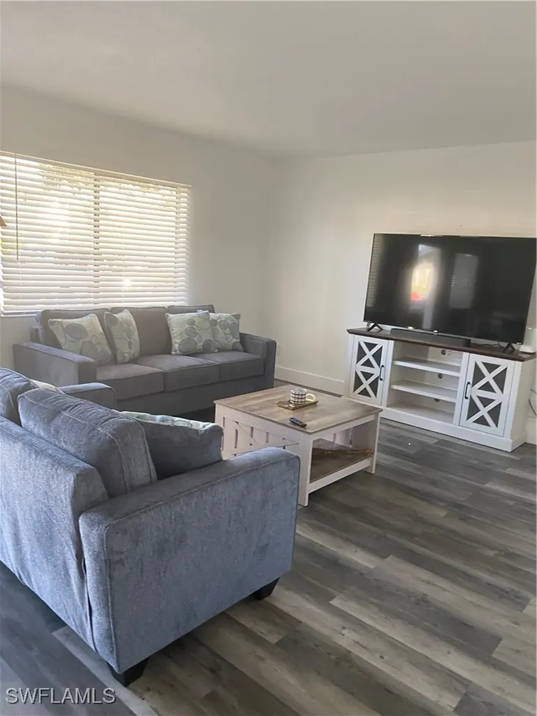 4617 Bayshore Drive Naples FL 34112