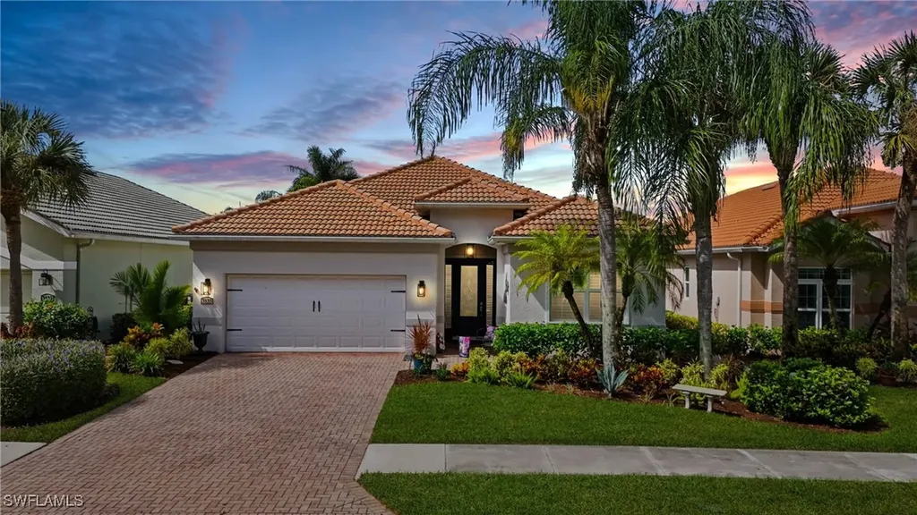 Naples FL, 3535 Grand Cypress Drive