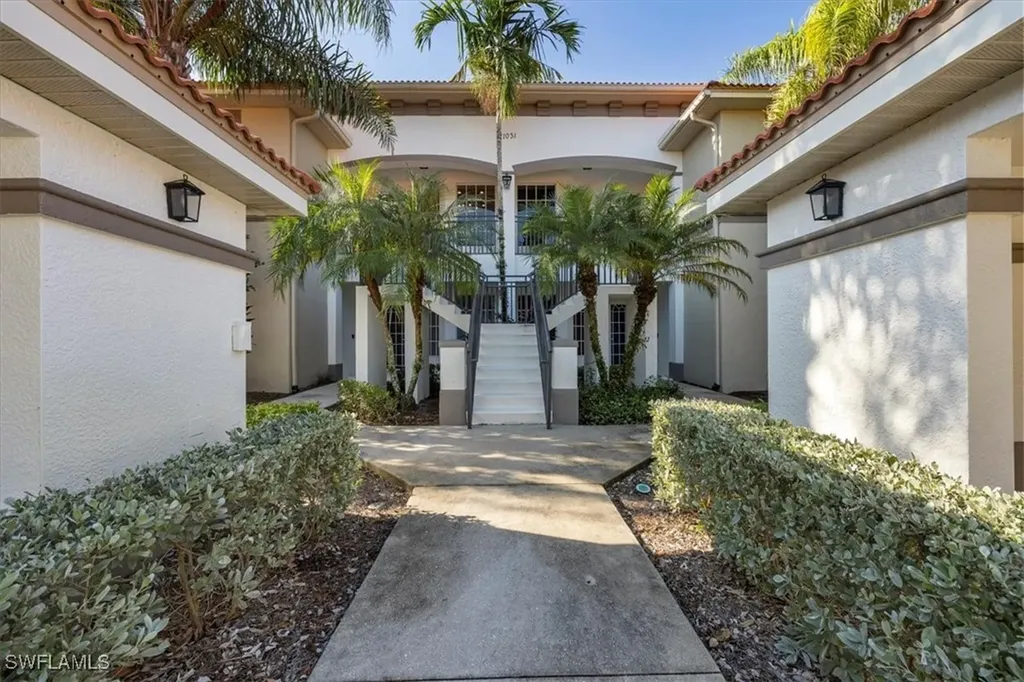 Bonita Springs FL, 11031 Corsia Trieste Way, Unit 203