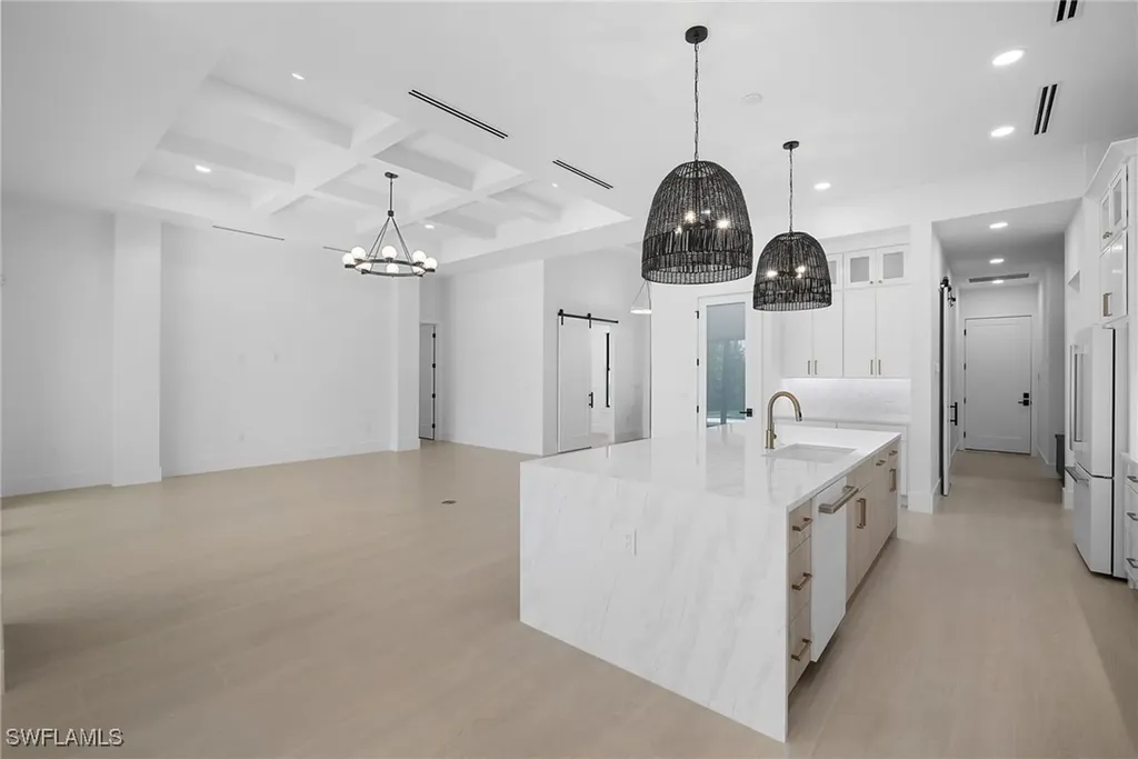 25440 Divot Drive Bonita Springs FL 34135