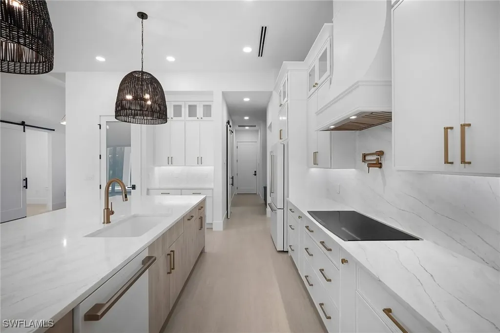 25440 Divot Drive Bonita Springs FL 34135