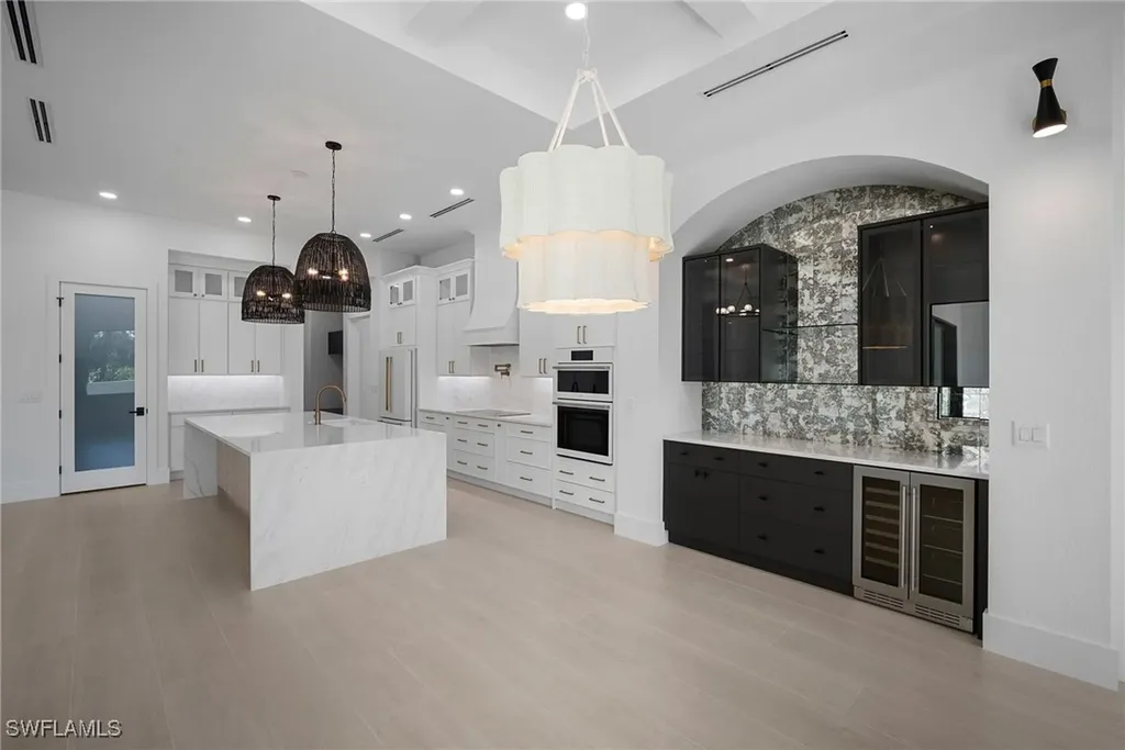 25440 Divot Drive Bonita Springs FL 34135