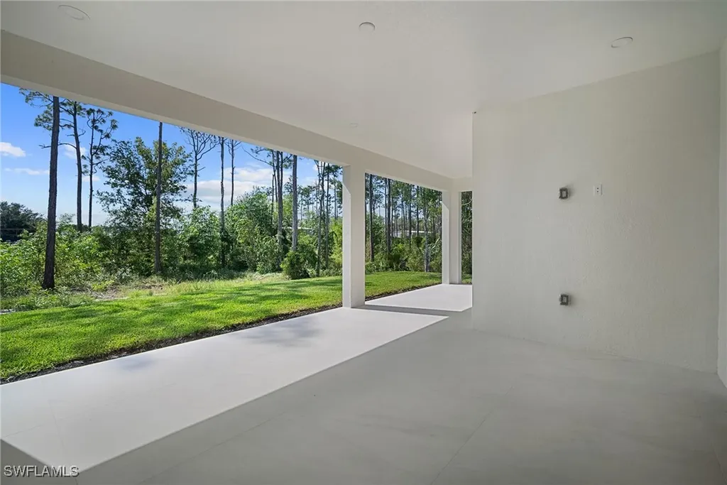 25440 Divot Drive Bonita Springs FL 34135