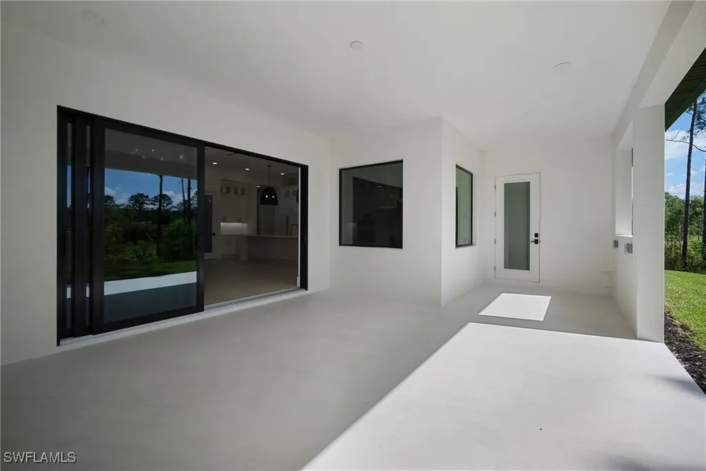 25440 Divot Drive Bonita Springs FL 34135