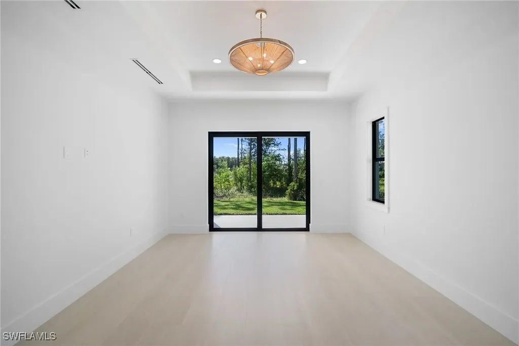 25440 Divot Drive Bonita Springs FL 34135