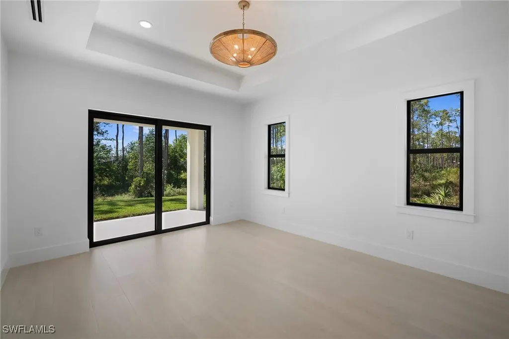 25440 Divot Drive Bonita Springs FL 34135