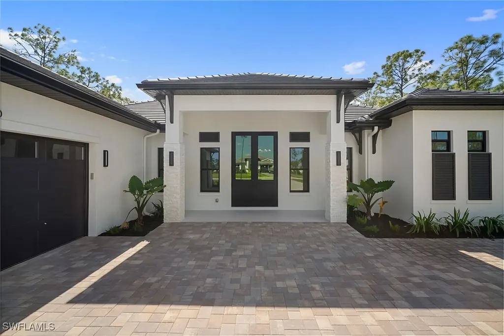 25440 Divot Drive Bonita Springs FL 34135