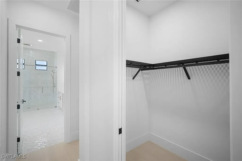 25440 Divot Drive Bonita Springs FL 34135