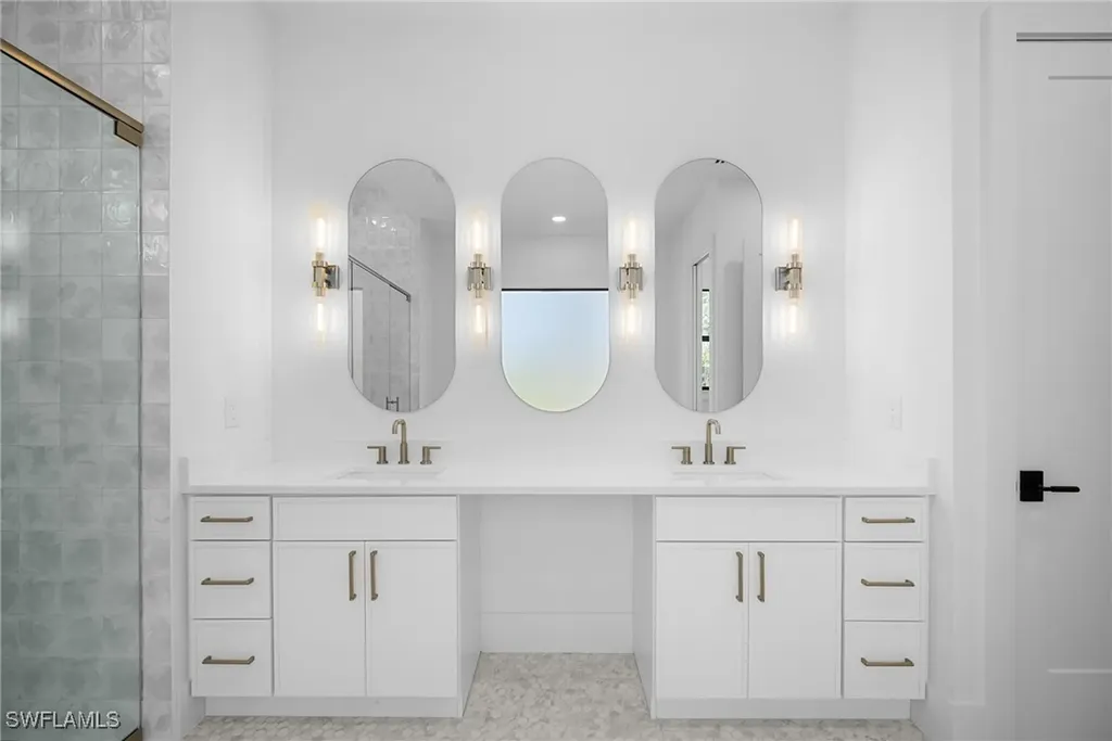 25440 Divot Drive Bonita Springs FL 34135