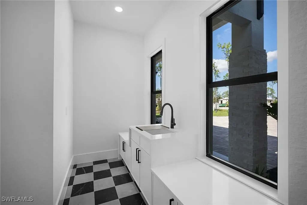 25440 Divot Drive Bonita Springs FL 34135