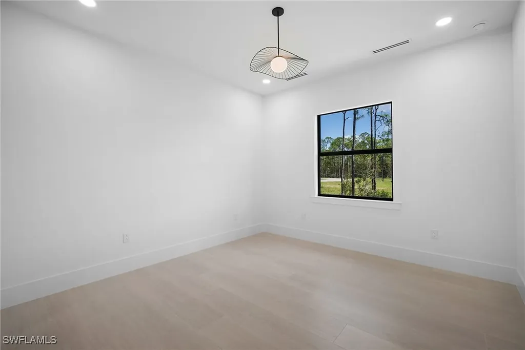 25440 Divot Drive Bonita Springs FL 34135