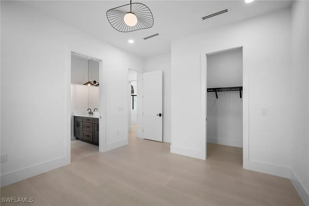 25440 Divot Drive Bonita Springs FL 34135