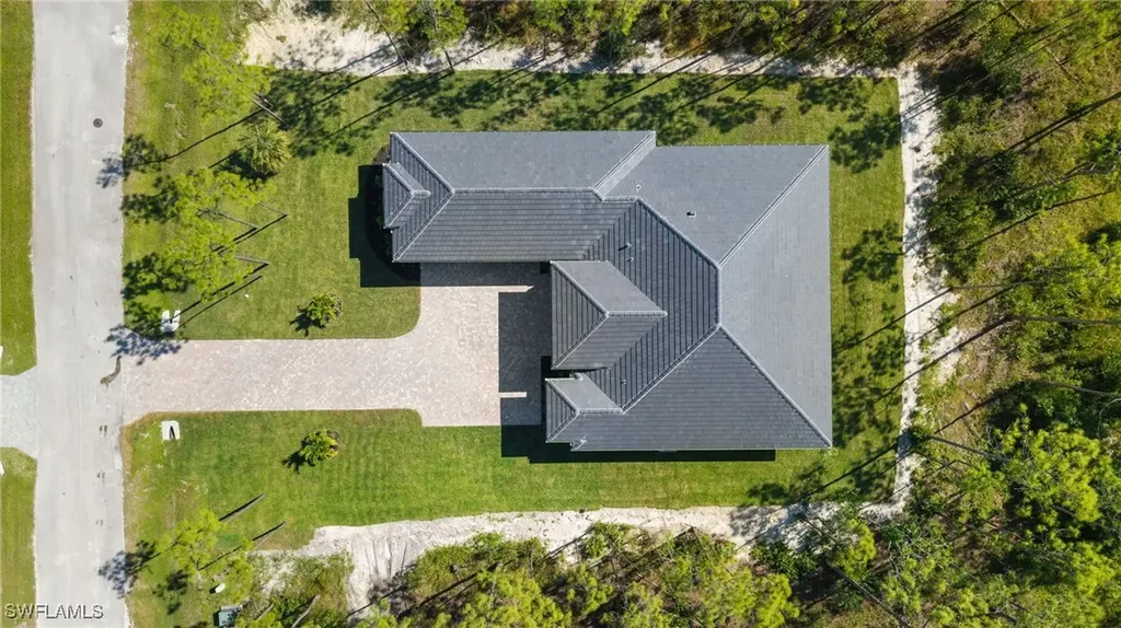 25440 Divot Drive Bonita Springs FL 34135