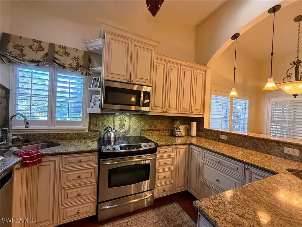 24821 Lakemont Cove Lane Bonita Springs FL 34134