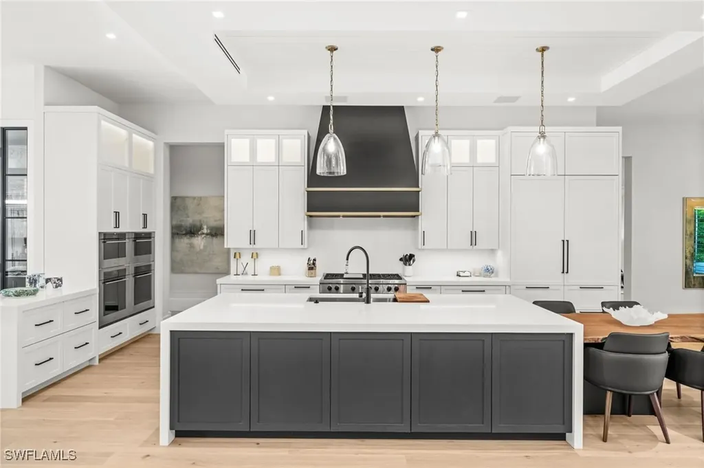 2191 Coach House Lane Naples FL 34105