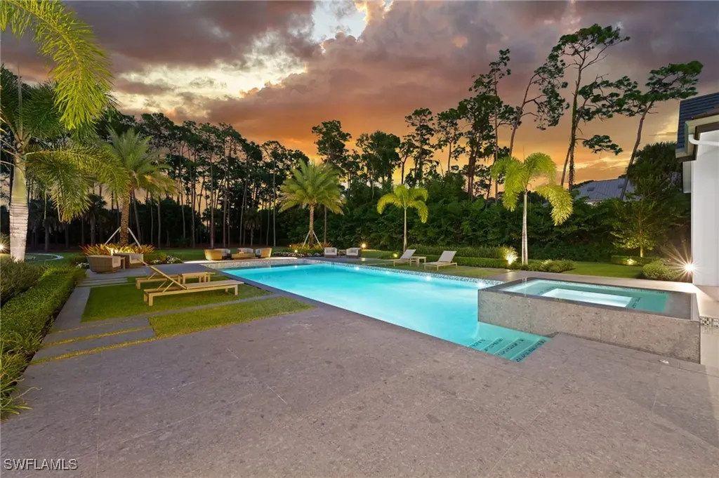 2191 Coach House Lane Naples FL 34105