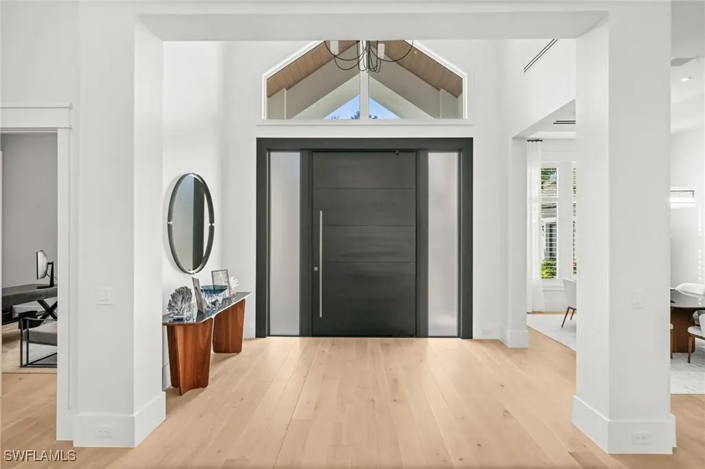 2191 Coach House Lane Naples FL 34105