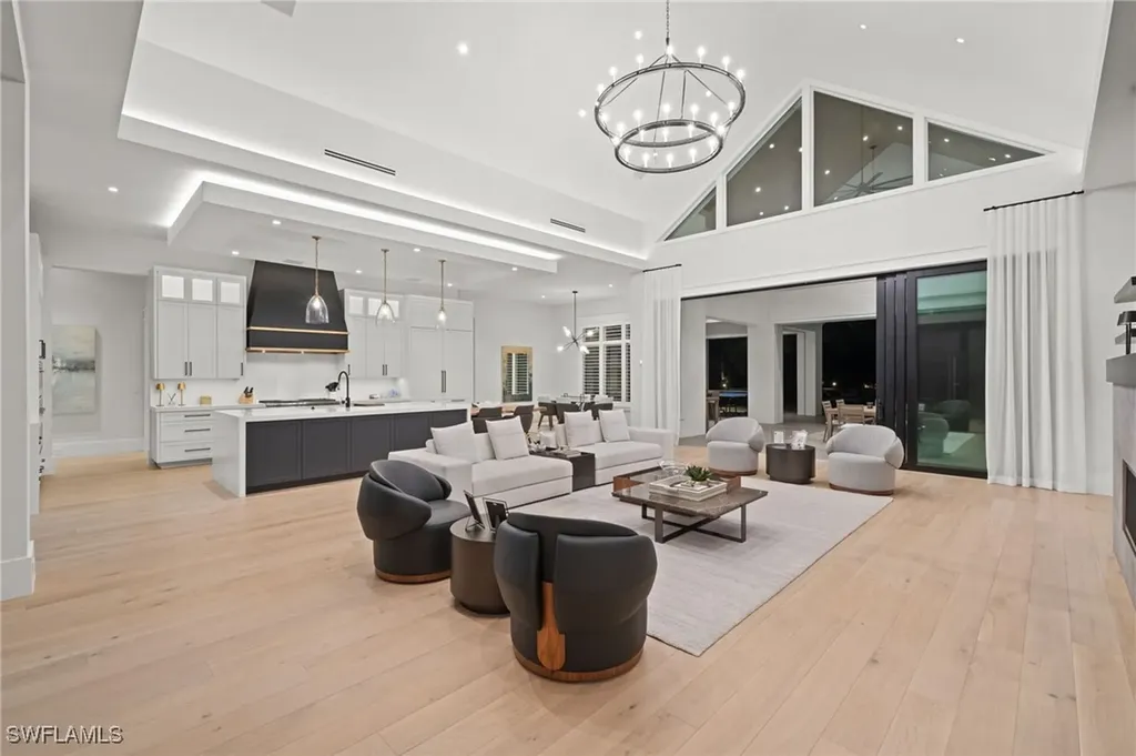 2191 Coach House Lane Naples FL 34105