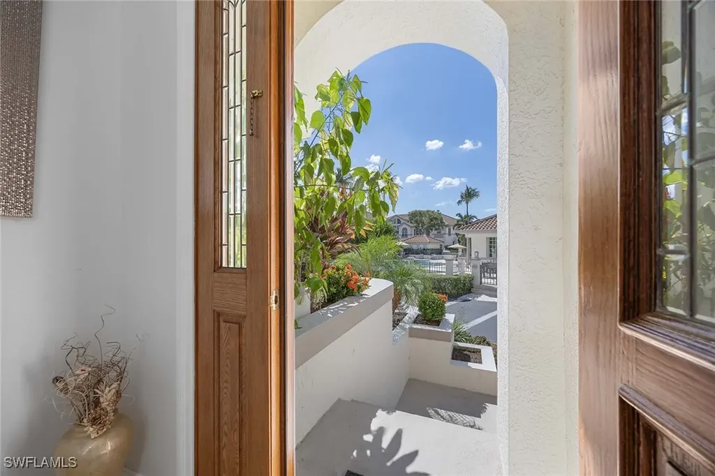 265 Colonade Circle Naples FL 34103