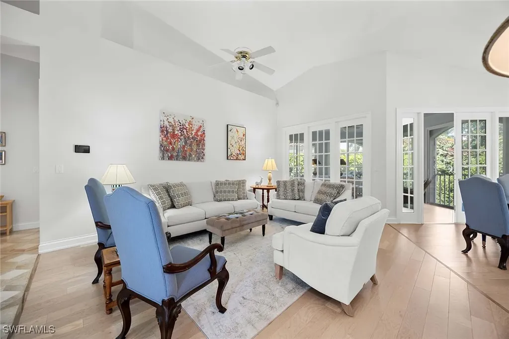 265 Colonade Circle Naples FL 34103