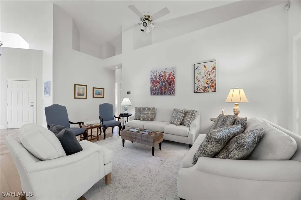 265 Colonade Circle Naples FL 34103