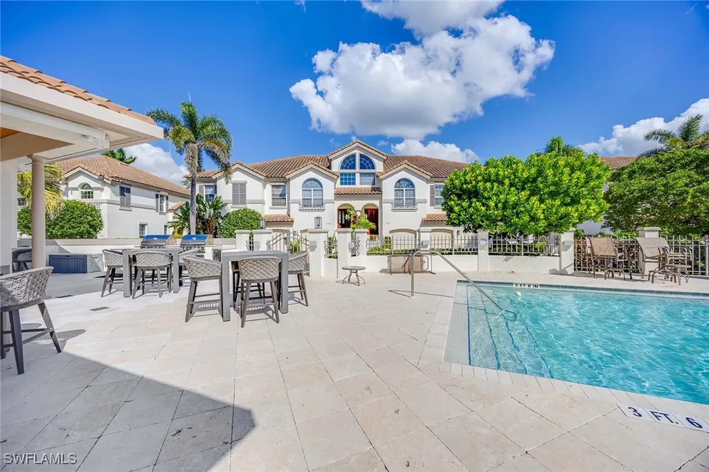 265 Colonade Circle Naples FL 34103