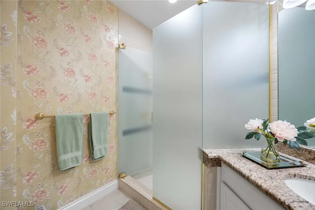 265 Colonade Circle Naples FL 34103