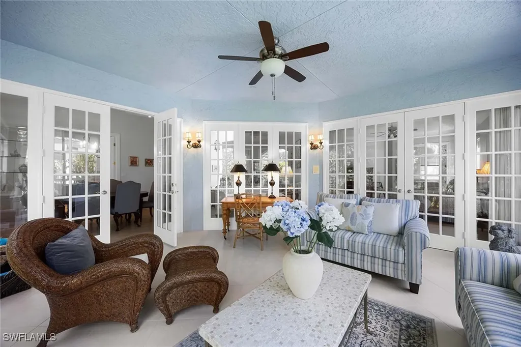 265 Colonade Circle Naples FL 34103