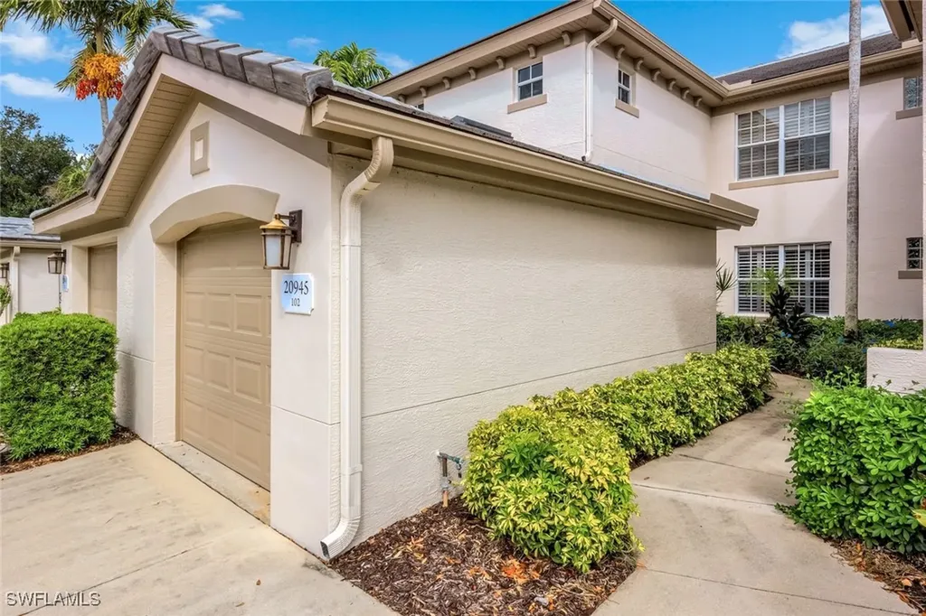 20945 Island Sound Circle Estero FL 33928
