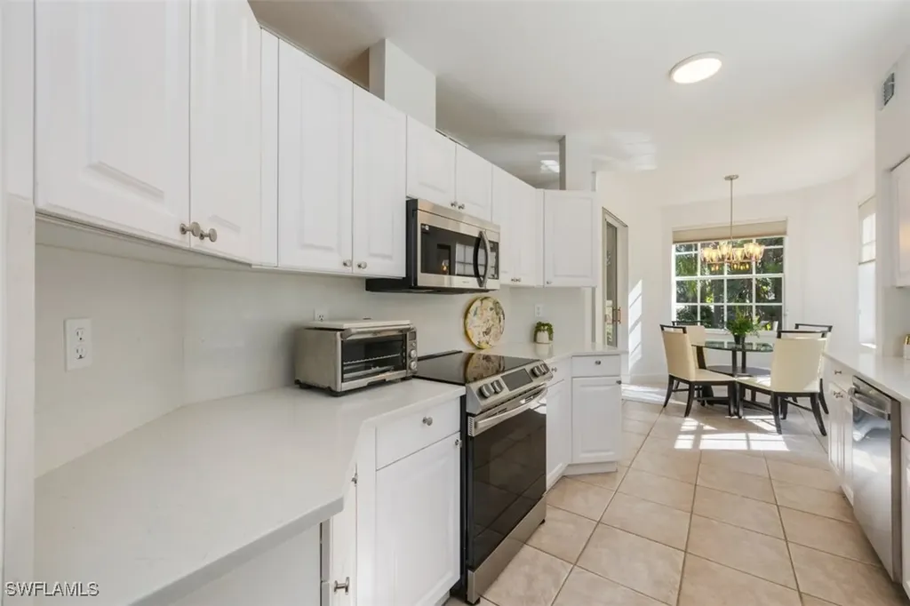 515 Laguna Royale Boulevard Naples FL 34119