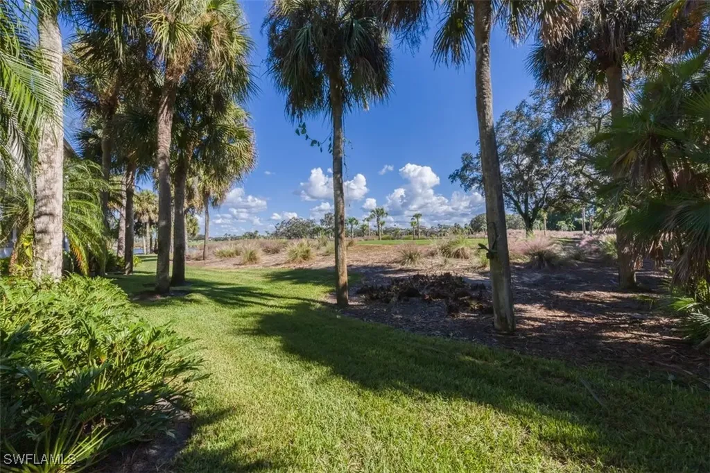 515 Laguna Royale Boulevard Naples FL 34119