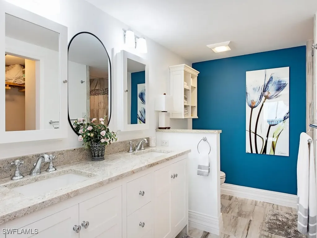 6585 Nicholas Boulevard Naples FL 34108