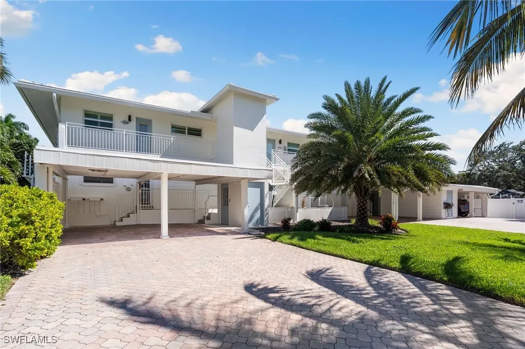 310 14th Avenue S Naples FL 34102
