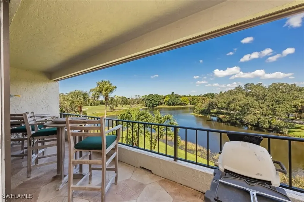 102 Tall Pine Lane Naples FL 34105