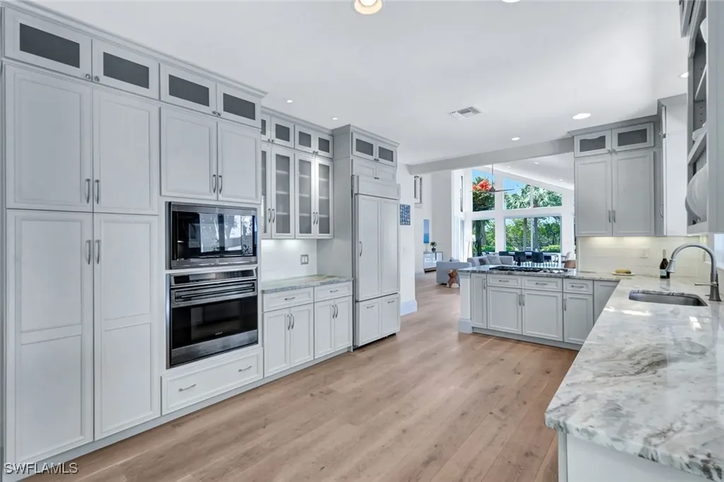 27571 Riverbank Drive Bonita Springs FL 34134